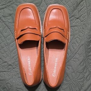 Berness Women's Brown Loafers